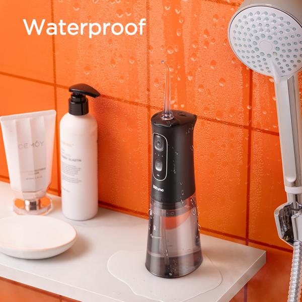 Kabelloser Munddusche mit drei Reinigungsmodi