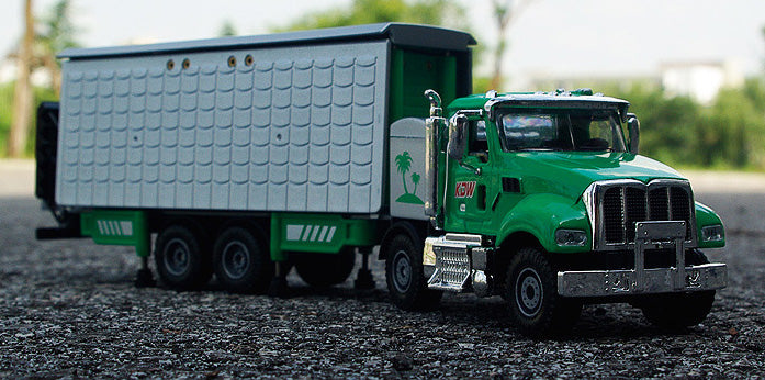 1:50 Kaidiwei RV Swagon truck