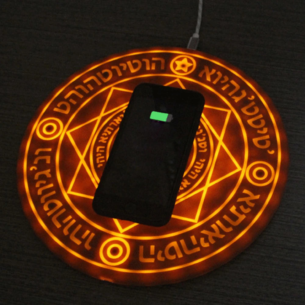 Kabelloses Ladegerät „Doctor Strange“