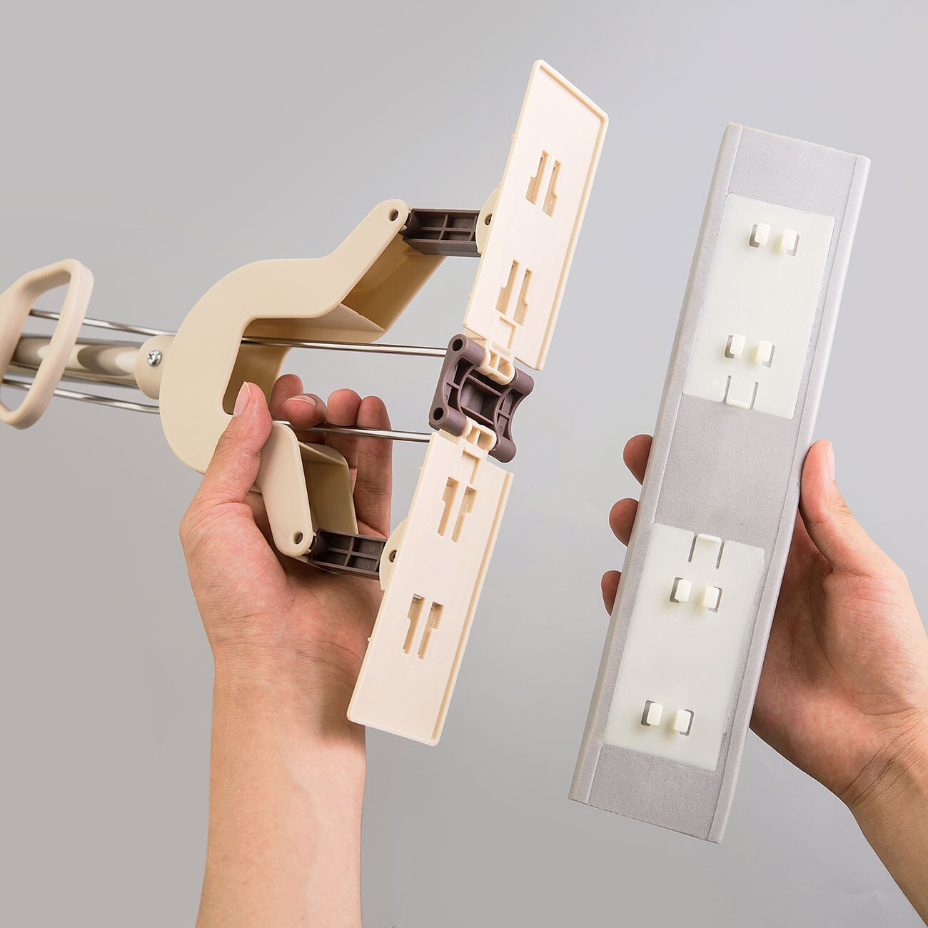 Bodenwischer, Schwammwischer, Twist The Water Mop, Mikrofaserdüse, selbstquetschend, ohne Händewaschen, Reinigungswerkzeug für Badezimmer und Küche